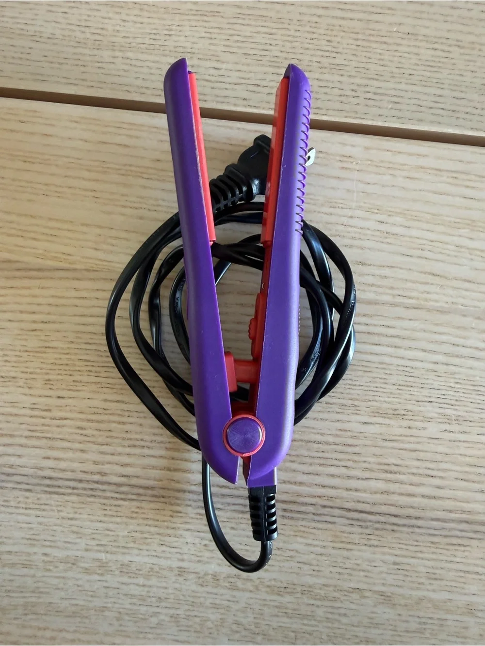 Purple Mini Hair Straightener with Red Plates